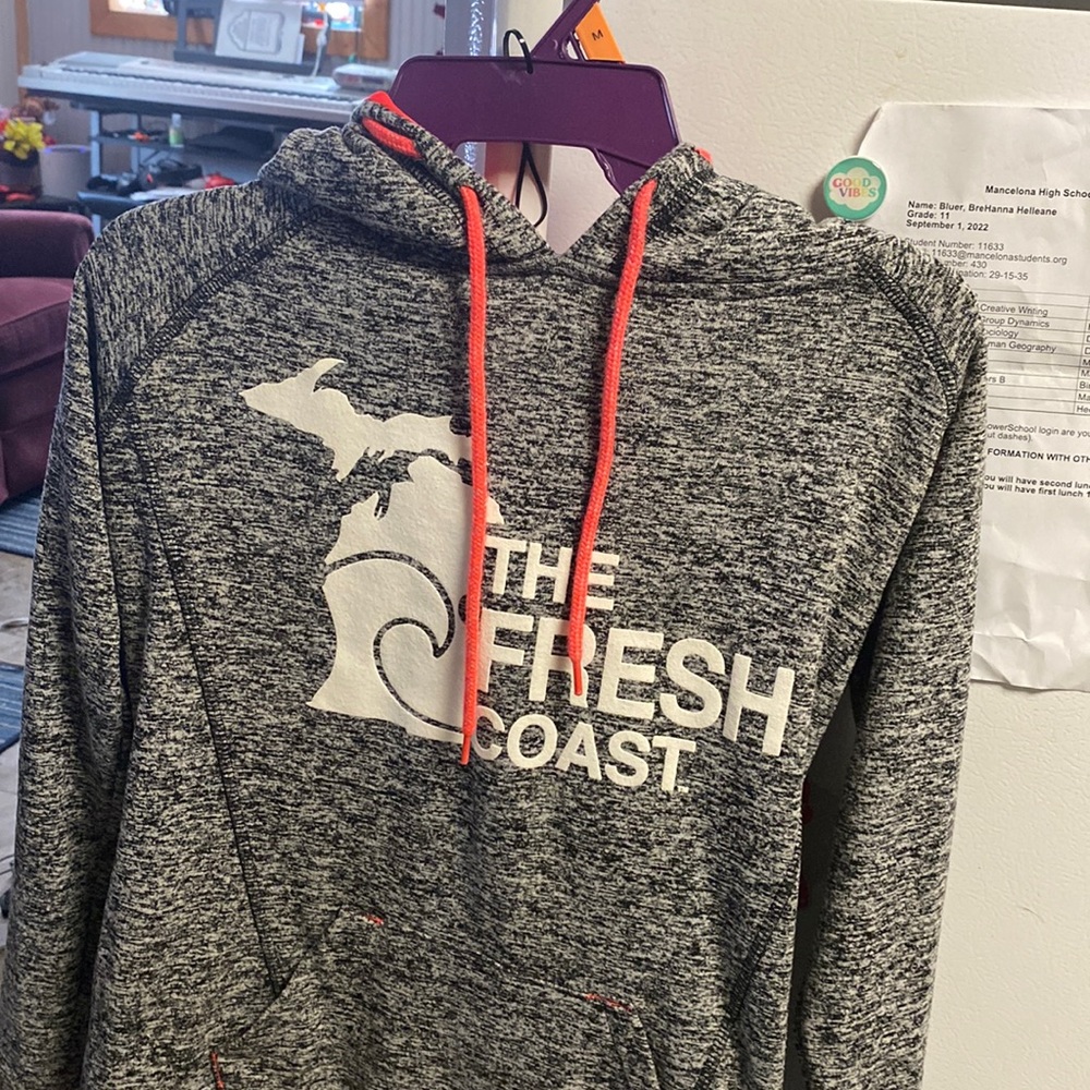 It’s a nice hoodie that I haven’t used.